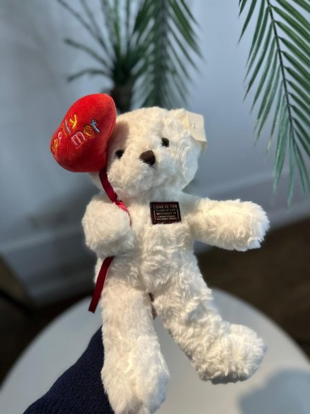 دب ابيض بالون قلب